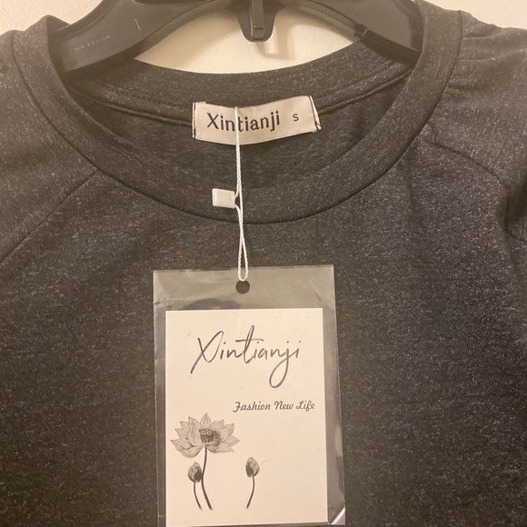 Xintianji Sport Top NWT Gray - Picture 2 of 3